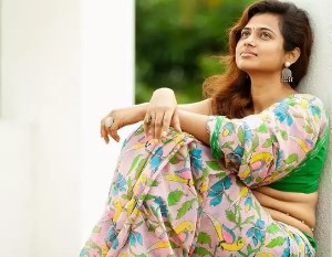 Tamil Actress ramya-pandian