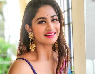 Shivani Narayanan Film Actress,